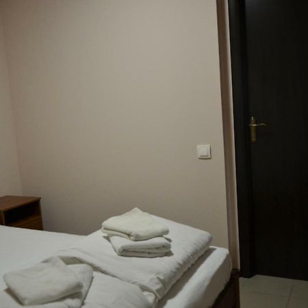 Hostel VShokoladi Kiew Exterior foto